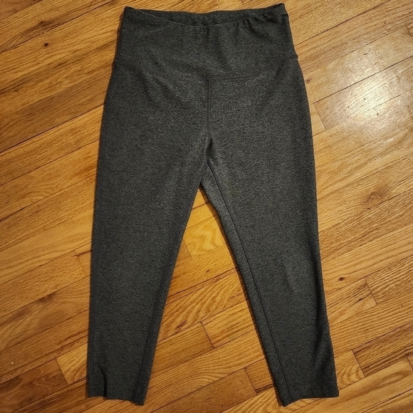 Mondetta Grey Cropped Leggings Women's Small S Athletic Athleisure Activewear - Picture 1 of 7